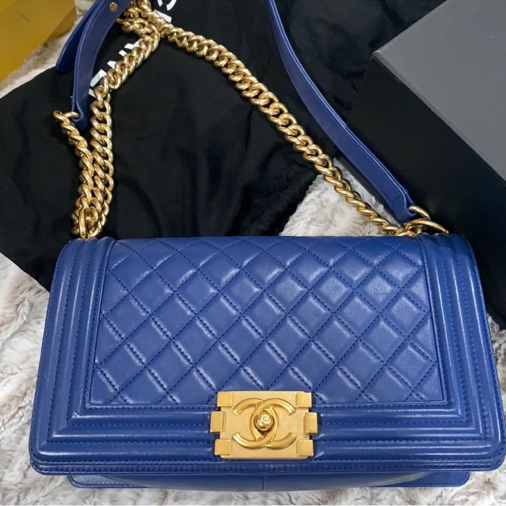 Chanel Blue Boy Bag with Gold Chain - Picture 2 of 14